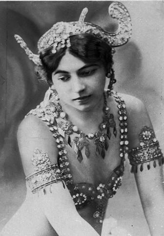 Mata Hari in 1907