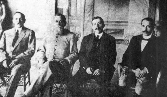 Venustiano Carranza with his first cabinet, 1913. Rafael Zubarn Capmany, Venustiano Carranza, Francisco Escudero, Felipe ngeles
