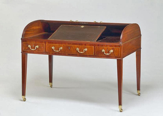 Well Worth Cutting the Trees: The Very Treaty-of-Paris-Signature Desk