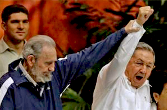 Fidel and Raul Castro in 2011